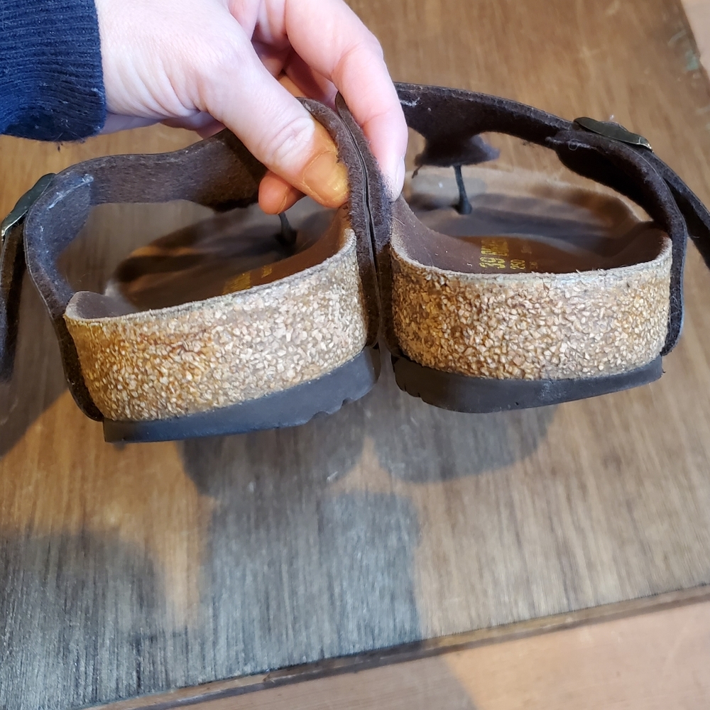 Birkenstock Gizeh Sandals - Picture 5 of 16